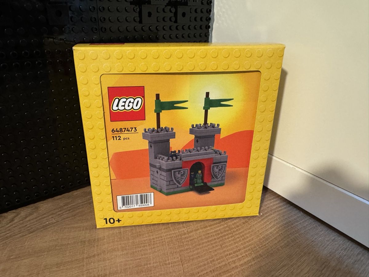 Lego Baukästen: Lego mini Castle 6487473 GWP – Neu und originalverpackt aus Binningen von