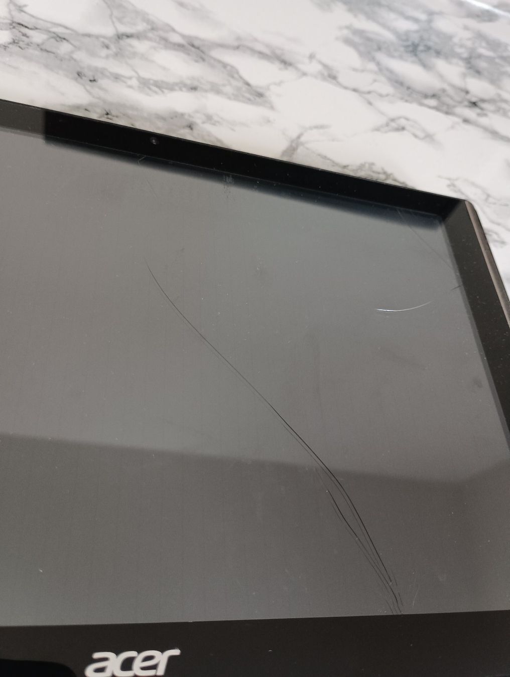 Acer Tablet PC: Acer Iconia One Tablet mit Schutzhülle – Defekt aus Basel von Jbeu06 4