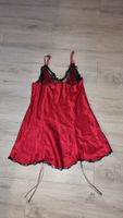 Rotes Negligé mit Spitze, Avant-Premiere, Gr. M, neuwertig