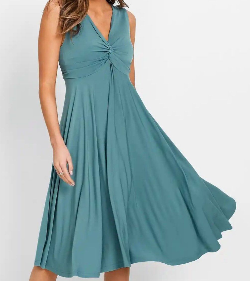 Robes: Kleid – Neuf (Voir description) à Mellingen par Kar_rm6h