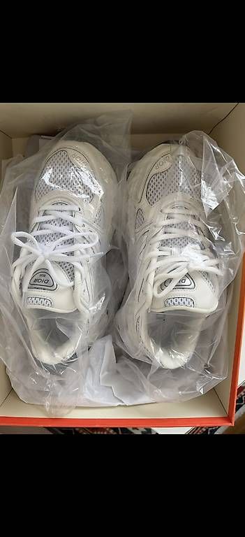 Scarpe da donna: Dior Sneaker  – Nuovo e nell'imballaggio originale da Basel venduto da Felicia.Burak