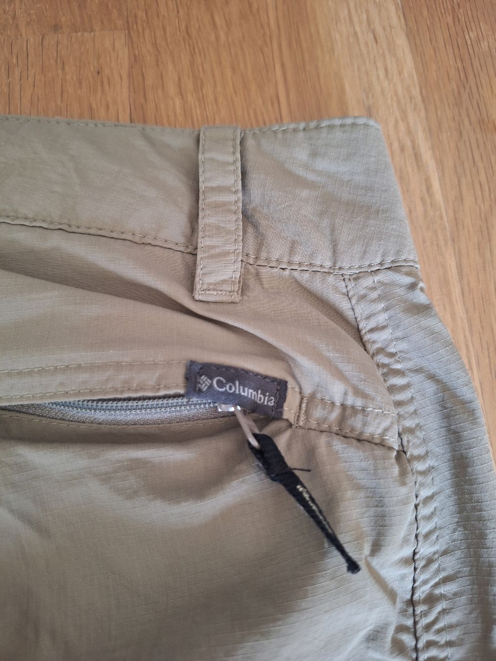 Columbia Pantaloni: Pantaloncini da escursionismo Columbia – Usato da Mesocco venduto da pb123 2