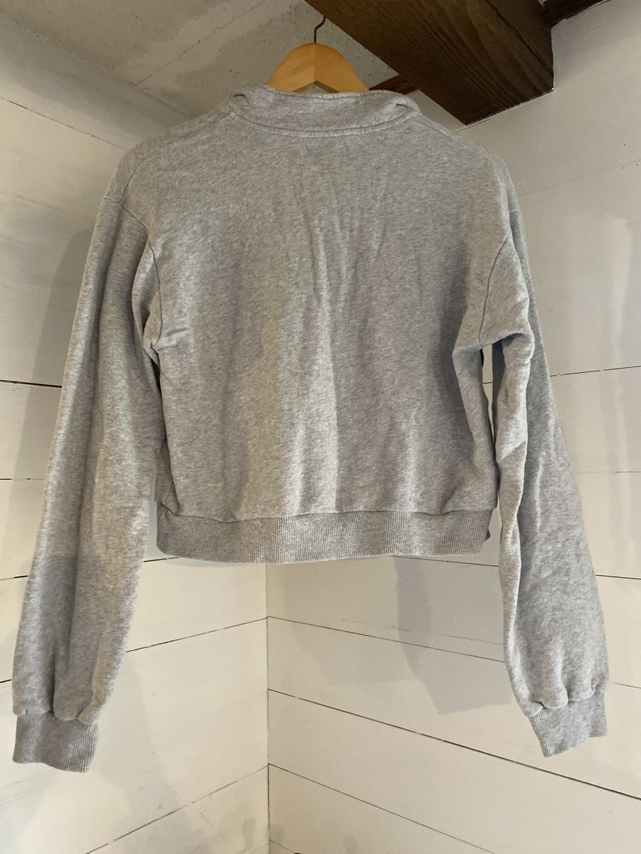 Pull&Bear Maglioni & Felpe: Pull & bear cropped sweater  – Usato da St-Cergue venduto da noabzz 1