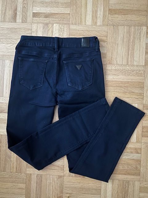 Guess Jeans: "GUESS" Jeans Gr. 36 – Nuovo (secondo la descrizione) da Walenstadt venduto da ricamul 4