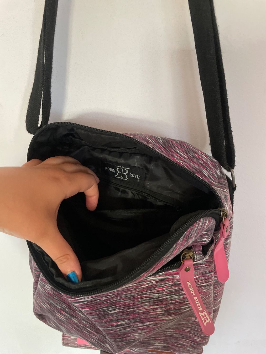 Taschen: Sac Dubaï bordeaux – Gebraucht aus Lausanne von log_rrq7 2