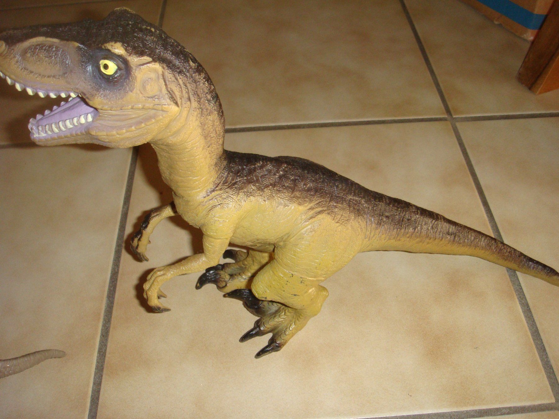 Figuren: Dinosaurier gross und klein mehrere – Gebraucht aus Reinach BL von Maryichbins 3
