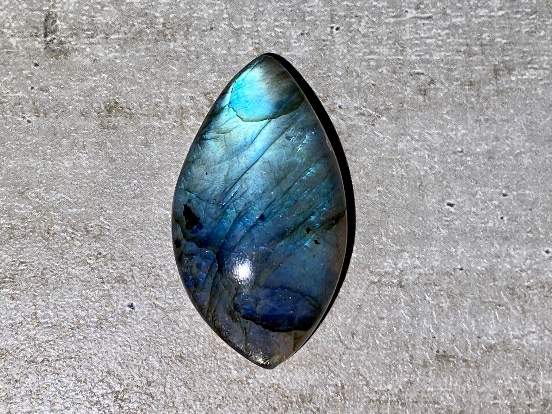 Pierres précieuses: Labradorit (55.50 ct) – Neuf avec emballage d'origine à Laax par Kiki_Kingdom3 8