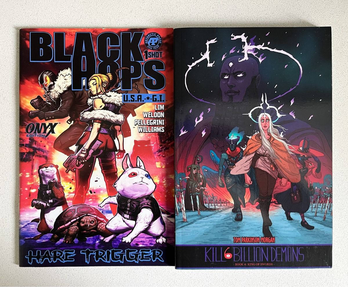 Comics: Manga / Comic Bundle – Black Hops & Kill 6 Billion Demons – Neu und originalverpackt aus Adliswil von Steven0301
