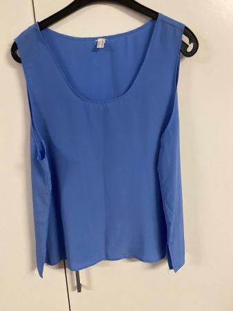 Schönes blaues Top in  Gr. 48