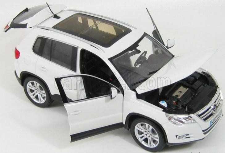 Norev Modellini d'auto: Vw Tiguan Norev 1:18 – Nuovo e nell'imballaggio originale da Fribourg venduto da 911cc