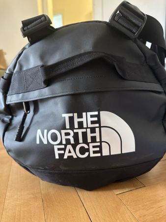 Reisetasche - North Face Base Camp Duffel - neu