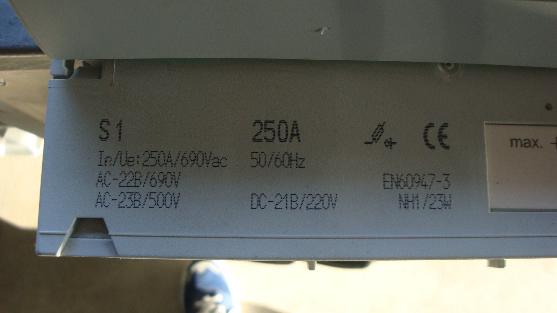 Alimentazione elettrica: Weber Sicherungselement 250A – Nuovo (secondo la descrizione) da Gross venduto da Triumph67 1