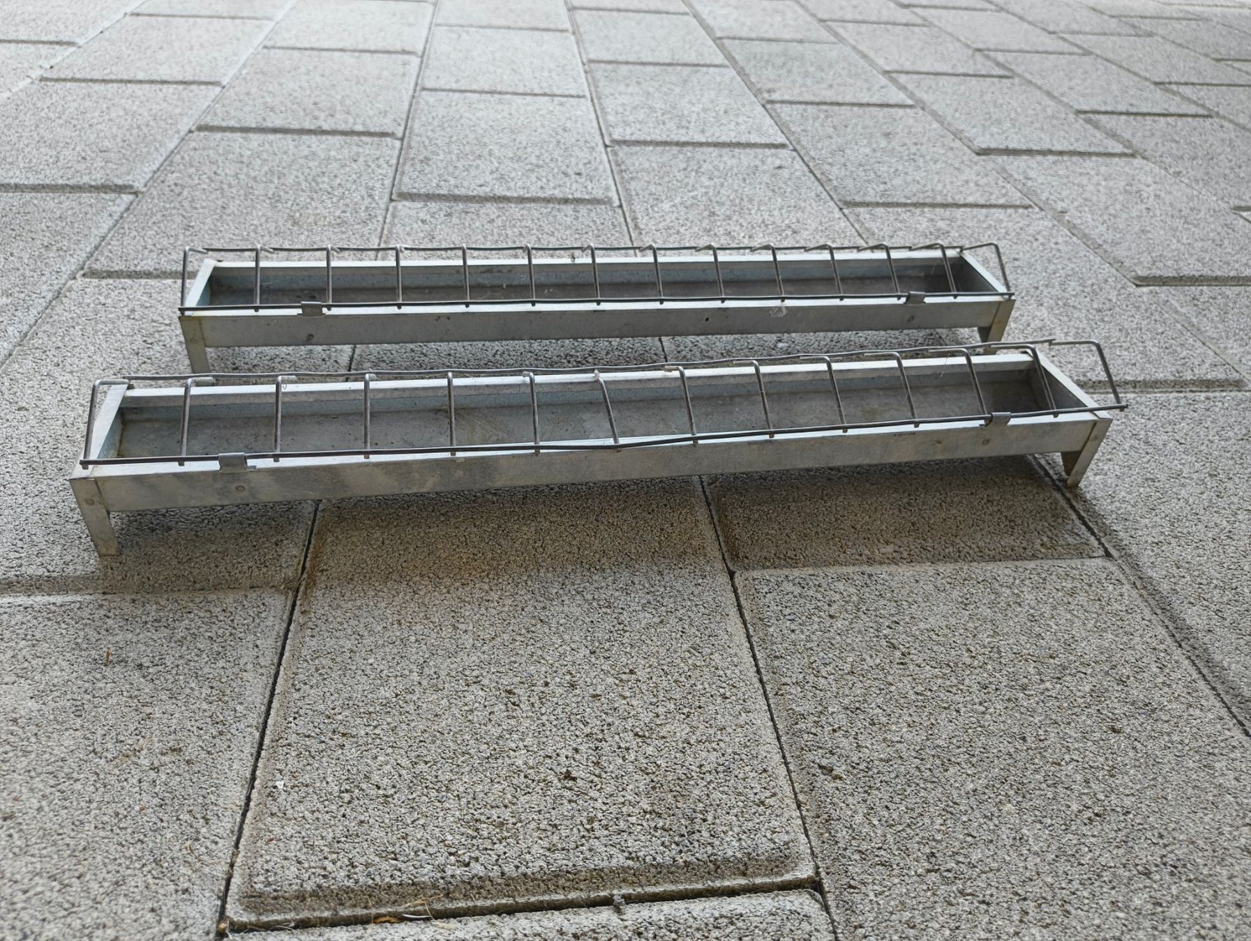 Cages, transport & sécurité: Wachtel-/Hückenzubehör – D'occasion à Winikon par babusch_66 2