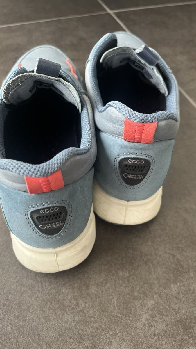 Ecco Chaussures femmes: Baskets Ecco bleu et corail, pointure 37 – D'occasion à Lausanne par Global.P 3