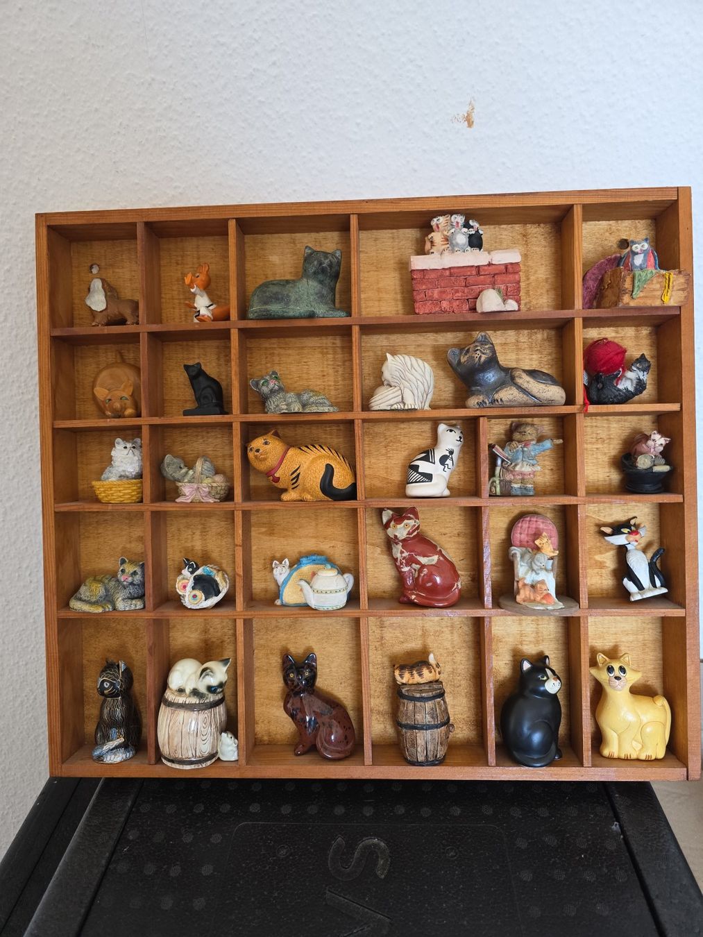 Vetrine: Collection de chats miniatures – Usato da Morges venduto da duf_k76x 2