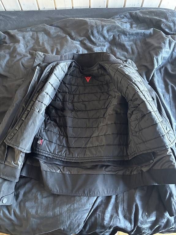 Jacken: Veste Moto Dainese taille 48 – Gebraucht aus Plan-les-Ouates von wil_8h7k 2