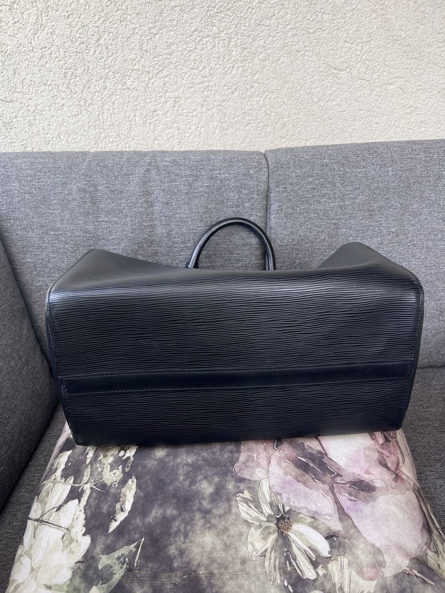 Louis Vuitton Borse: Louis Vuitton Speedy 30 Epi schwarz – Nuovo (secondo la descrizione) da Däniken SO venduto da Fabio814 8