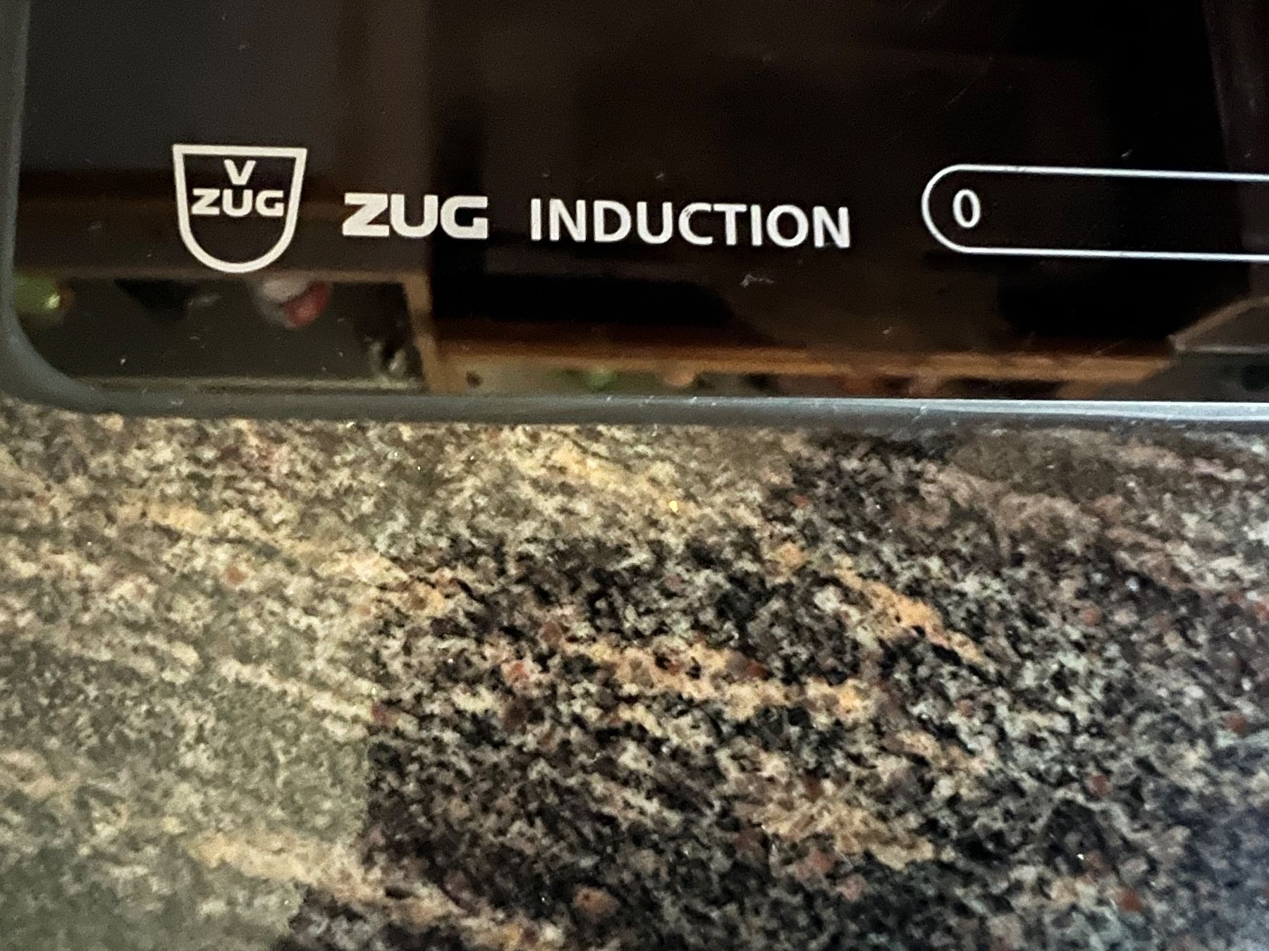 V-Zug Herde: Induktion Zug Kochfeld – Gebraucht aus Münchenbuchsee von dani1113 3
