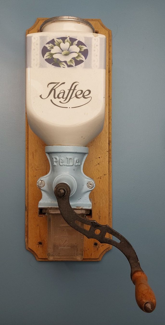 Elettrodomestici da cucina: Kaffeemühle, Wandmodell, antik – Usato da Weingarten-Kalthäusern venduto da rch_09