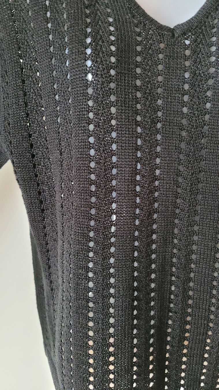 Pullover & Sweatshirts: Süser Damen Pullover schwarz V-Ausschnitt Strickoptick – Gebraucht aus Horgenberg von Klatschmohnmaria 2
