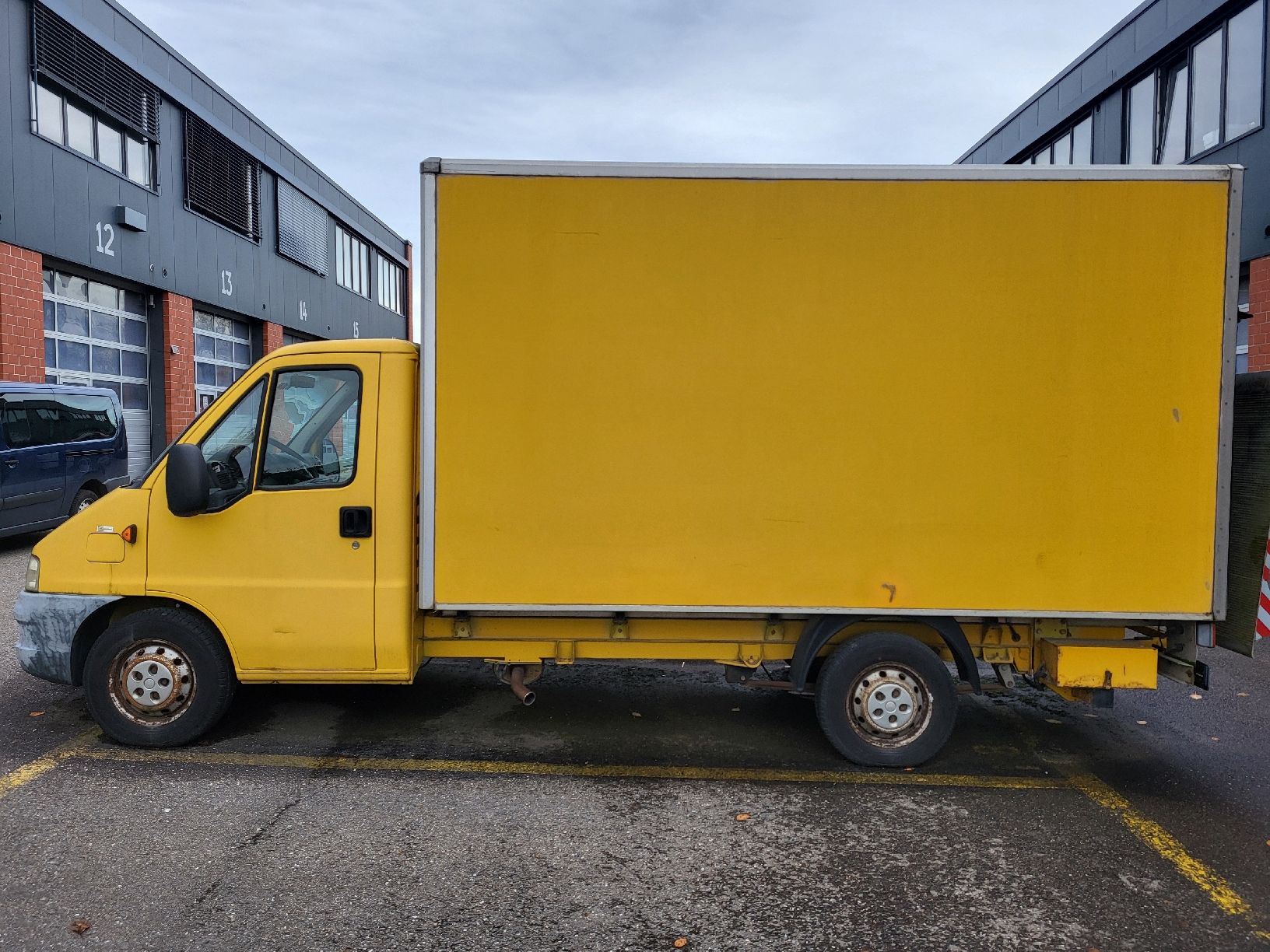 Fiat Véhicules utilitaires: Fiat Ducato Maxi 18Q - 2,8JTD - 2002 – D'occasion à Vevey par oldiz 2