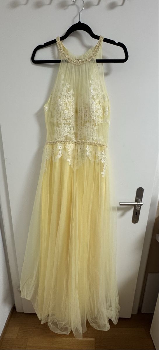 Robes: Abendkleid – Neuf avec emballage d'origine à Chur par dur_nk5h