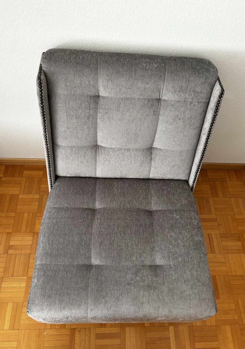 Fauteuils: Stylish Grey Troja Chair - Comfortable & Modern Design! – Neuf (Voir description) à Zürich par Jan_michael 1