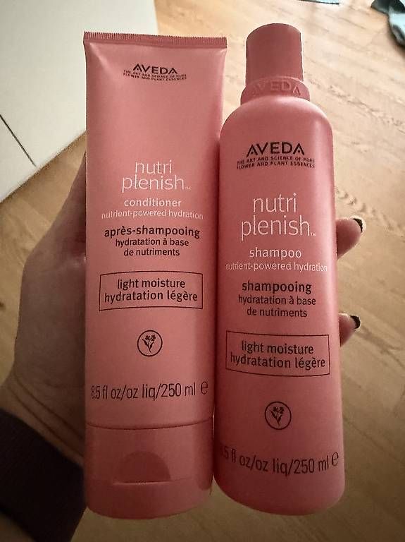 Produits de soins capillaires: Aveda Shampoo & Conditioner – D'occasion à Ruswil par Pinkgirl_11
