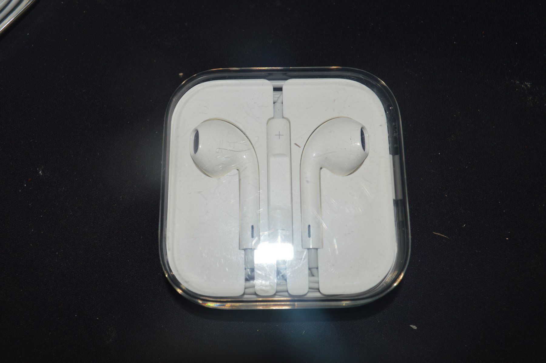 Apple Kopfhörer: Kopfhörer weiss Universal mit Kabel neuwertig – Neu (gemäss Beschreibung) aus Buchs SG von die_zc5l