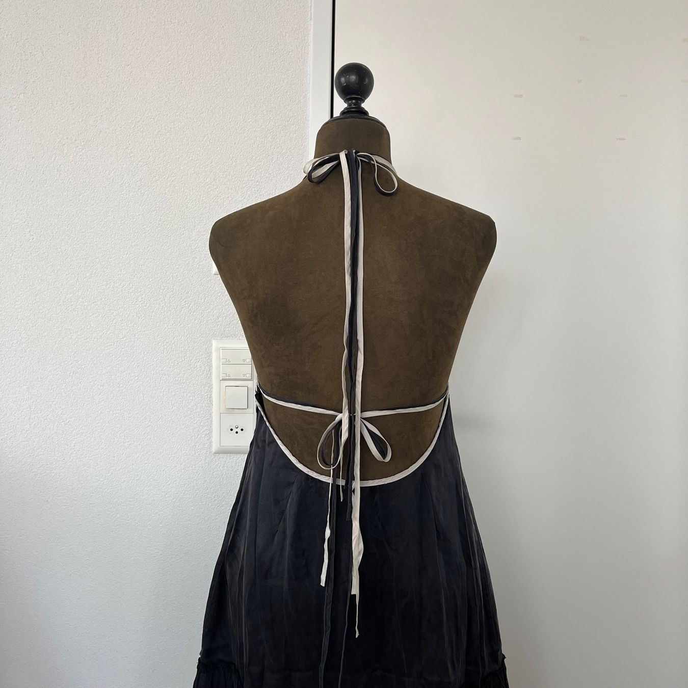 Alexander Mcqueen Kleider: Alexander McQueen 1990s 100% Seide Kleid – Neu (gemäss Beschreibung) aus Zug von Grc999 3