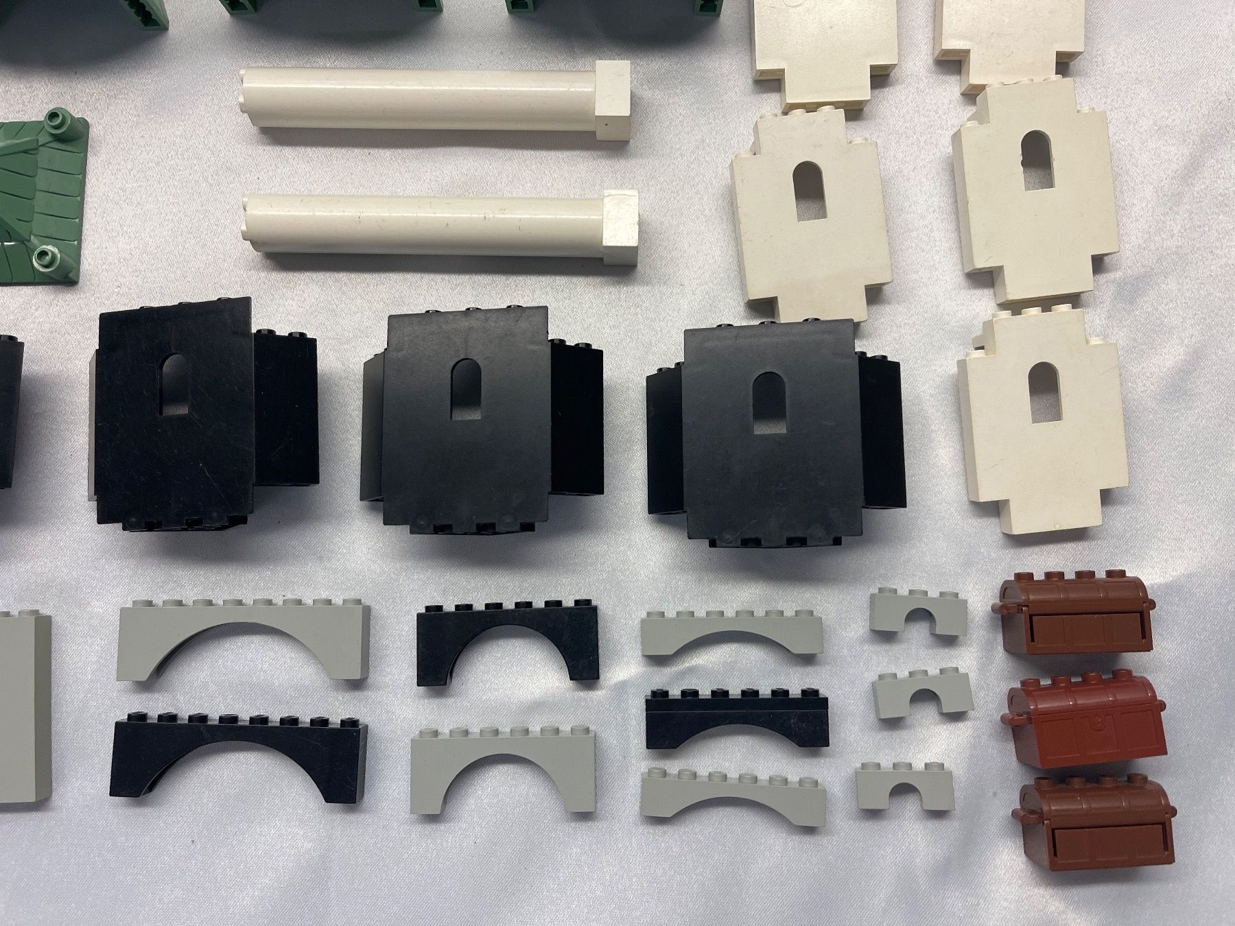 Lego Kit di costruzioni: LEGO Burgteile / Panels Teil 2 – Usato da Burgdorf venduto da Pistar 3