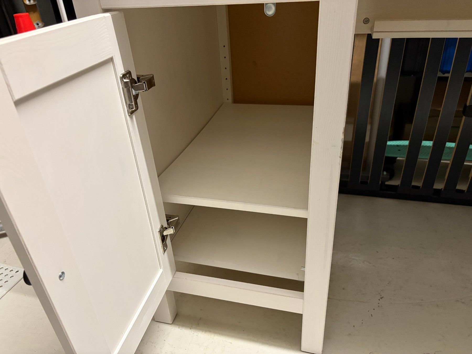 Ikea Scrivanie: Schreibtisch weiss IKEA HEMNES – Usato da Oetwil am See venduto da Fastclicker 4