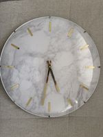 Wanduhr Marmor Optik 