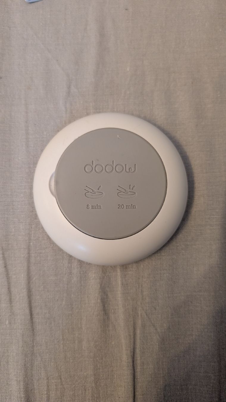 Attrezzature mediche: Dodow, outil d'aide au sommeil. – Usato da Crans-Montana venduto da Mlrst 1