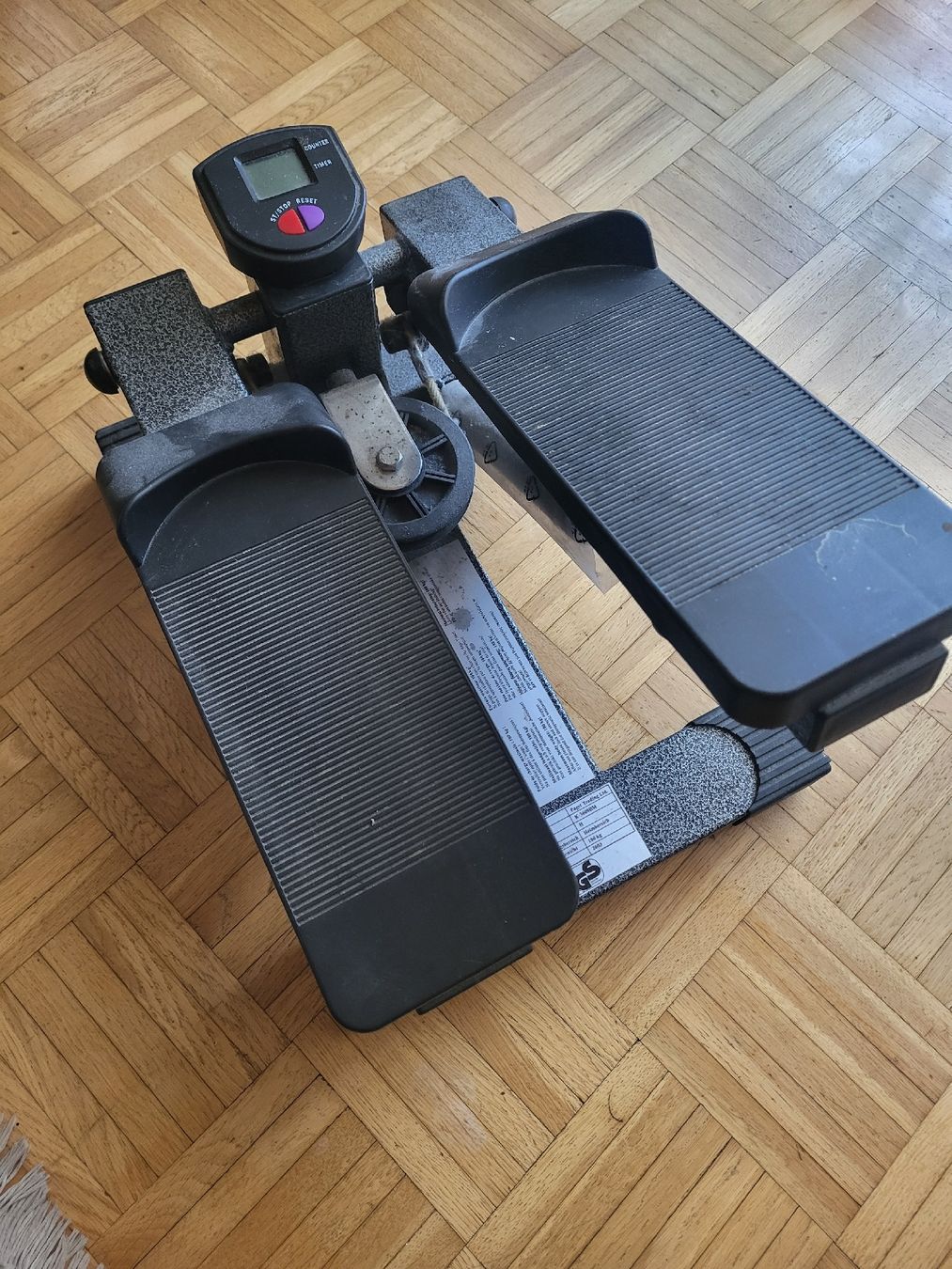 Hometrainer: Kompakter Stepper – Usato da Dübendorf venduto da rol_fm6d