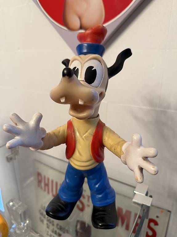 Disney Statuette: Goofy Figur Walt Disney Vintage – Usato da Nidau venduto da Nintschgu