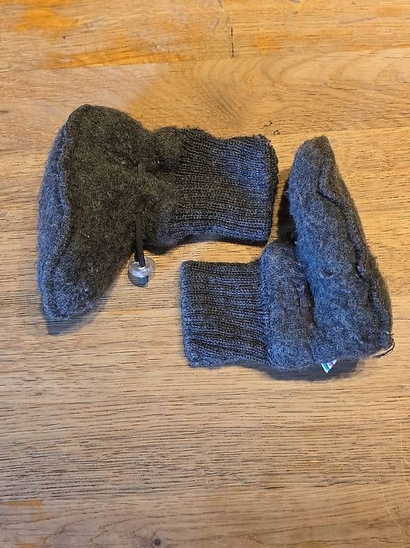 Joha Socken für Kinder: Babysocken Wolle – Gebraucht aus Stoos SZ von may_p9xx