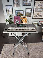 Yamaha PSR-S710 Keyboard inkl. Ständer, Lederschutz und mehr