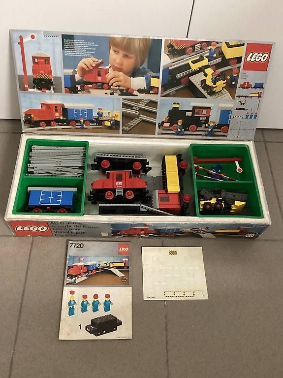 Kit di costruzioni: Lego 7720 – Usato da Taverne venduto da Stefano031 3