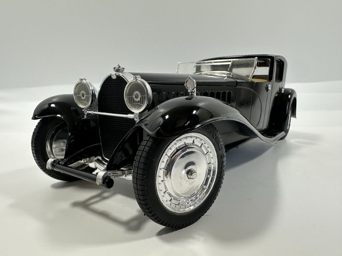 Solido Voitures modèles: 1930 Bugatti Royal Type 41 1:18, schwarz, SOLIDO  – D'occasion à Zofingen par rf9_x2xt