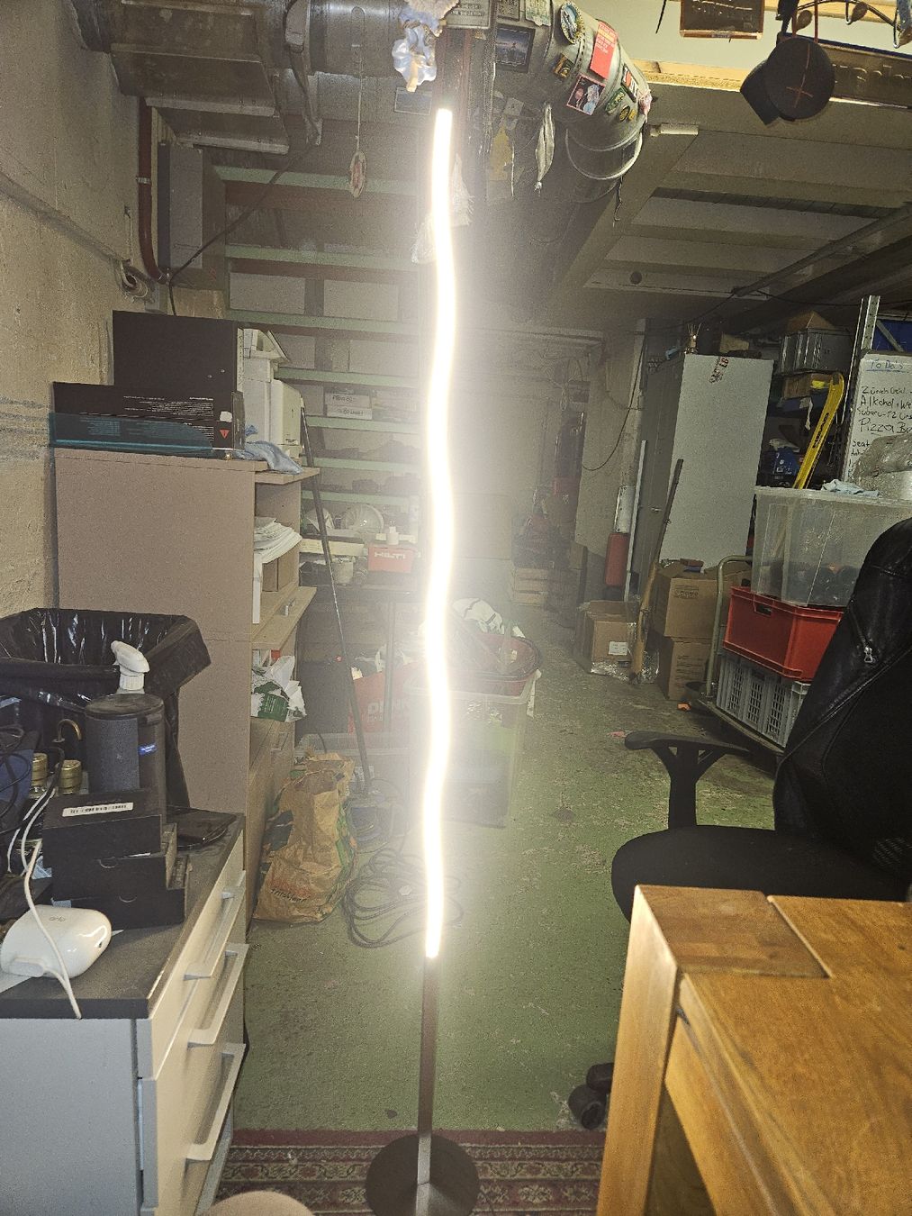 Lampen: Moderne LED Stehlampe (D1) – Gebraucht aus Rorschach von TimelessTrading