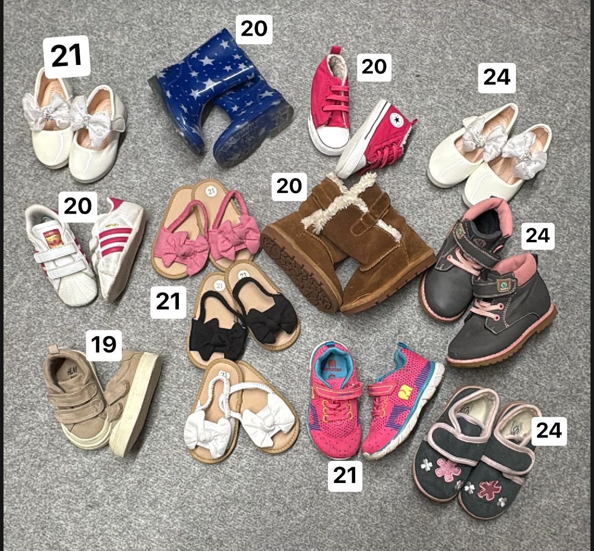 Scarpe per ragazzi: Mädchen Schuhe – Usato da Claro venduto da DeZeDo
