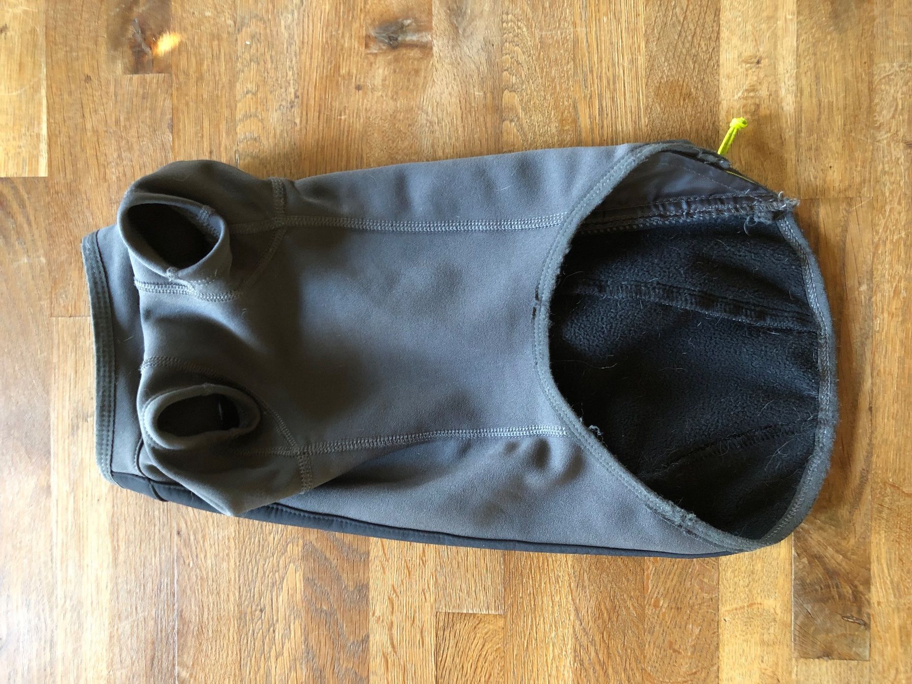 Abbigliamento: Ruffwear Softshell Hundematel – Usato da Schwerzenbach venduto da frauminze 2