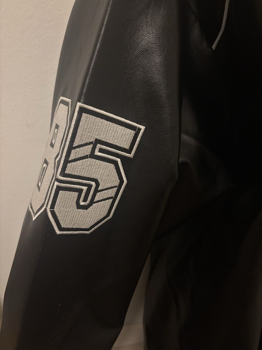 Giacche: schwarz Kunstleder-Jacke mit Details – Nuovo (secondo la descrizione) da Zürich venduto da sop_tq8x 3