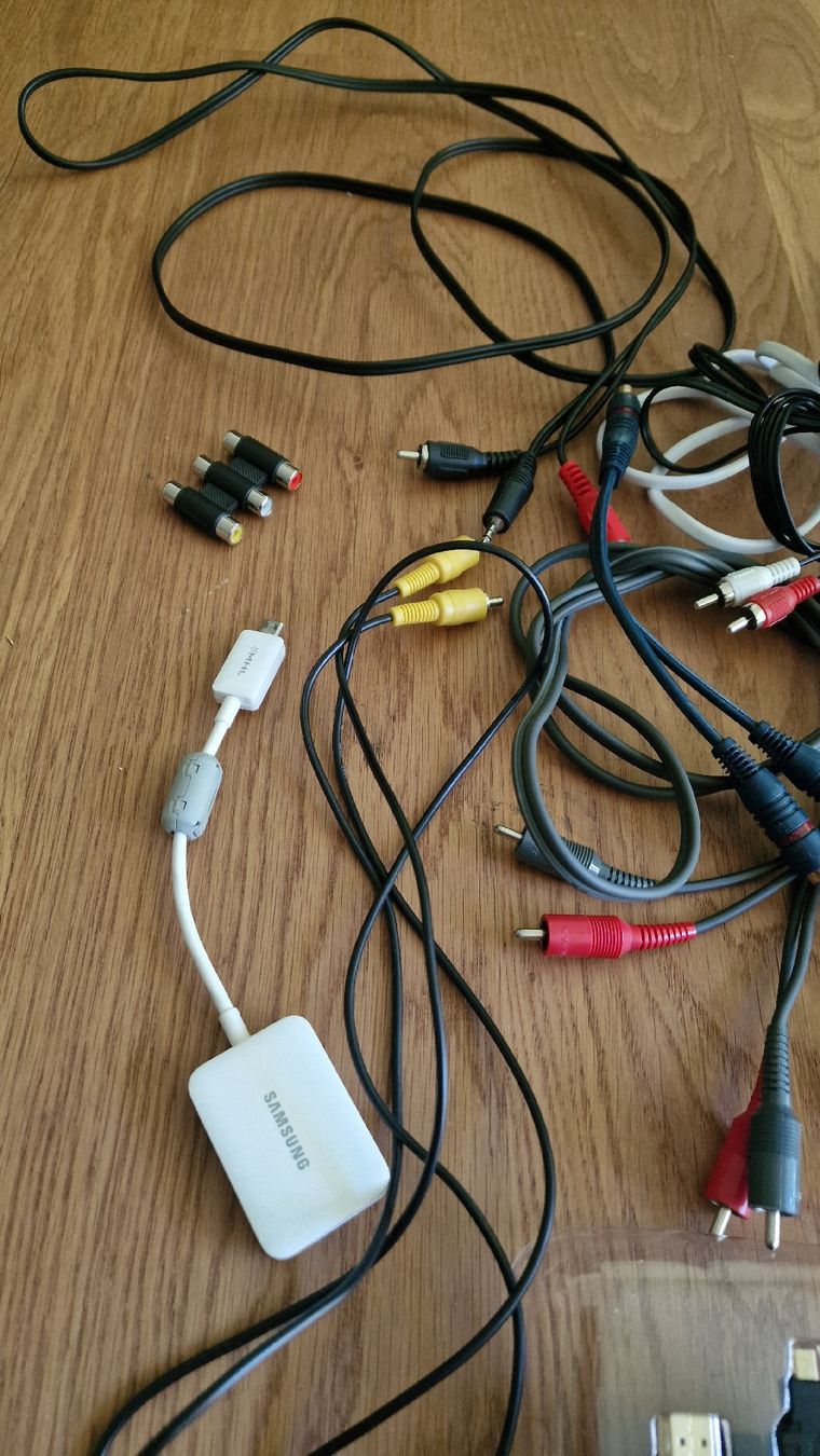 Kabel: Kabel-Satz: HDMI, Cinch, Klinke , Glas, Audio – Neu (gemäss Beschreibung) aus Urtenen-Schönbühl von Saints67 9
