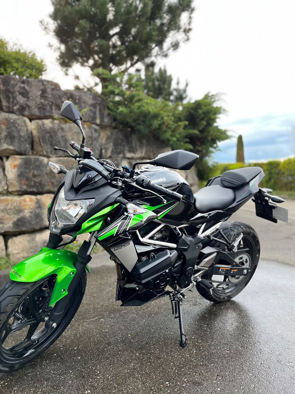 Kawasaki Strasse: Kawasaki Z125 – Neu (gemäss Beschreibung) aus Châtillon FR von kyl_x6mz 1