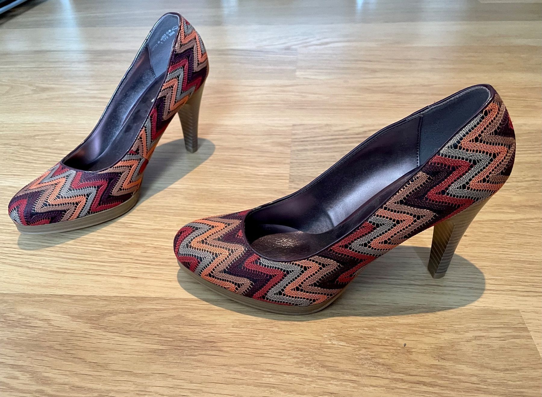 Graceland Scarpe da donna: Graceland Pumps – Nuovo (secondo la descrizione) da Baden venduto da Tiffany6878 5