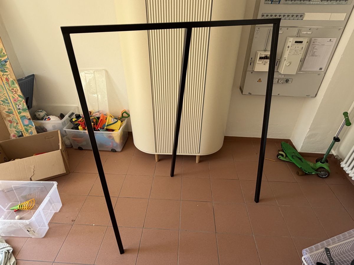 Hay Garderobe: Hay Loop Stand Garderobe gross – Gebraucht aus Küsnacht ZH von Serierdberi 1