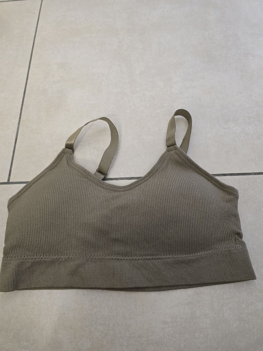 Top: Sport BH - Grösse S – Nuovo e nell'imballaggio originale da Rickenbach b. Wil venduto da Kth_v8