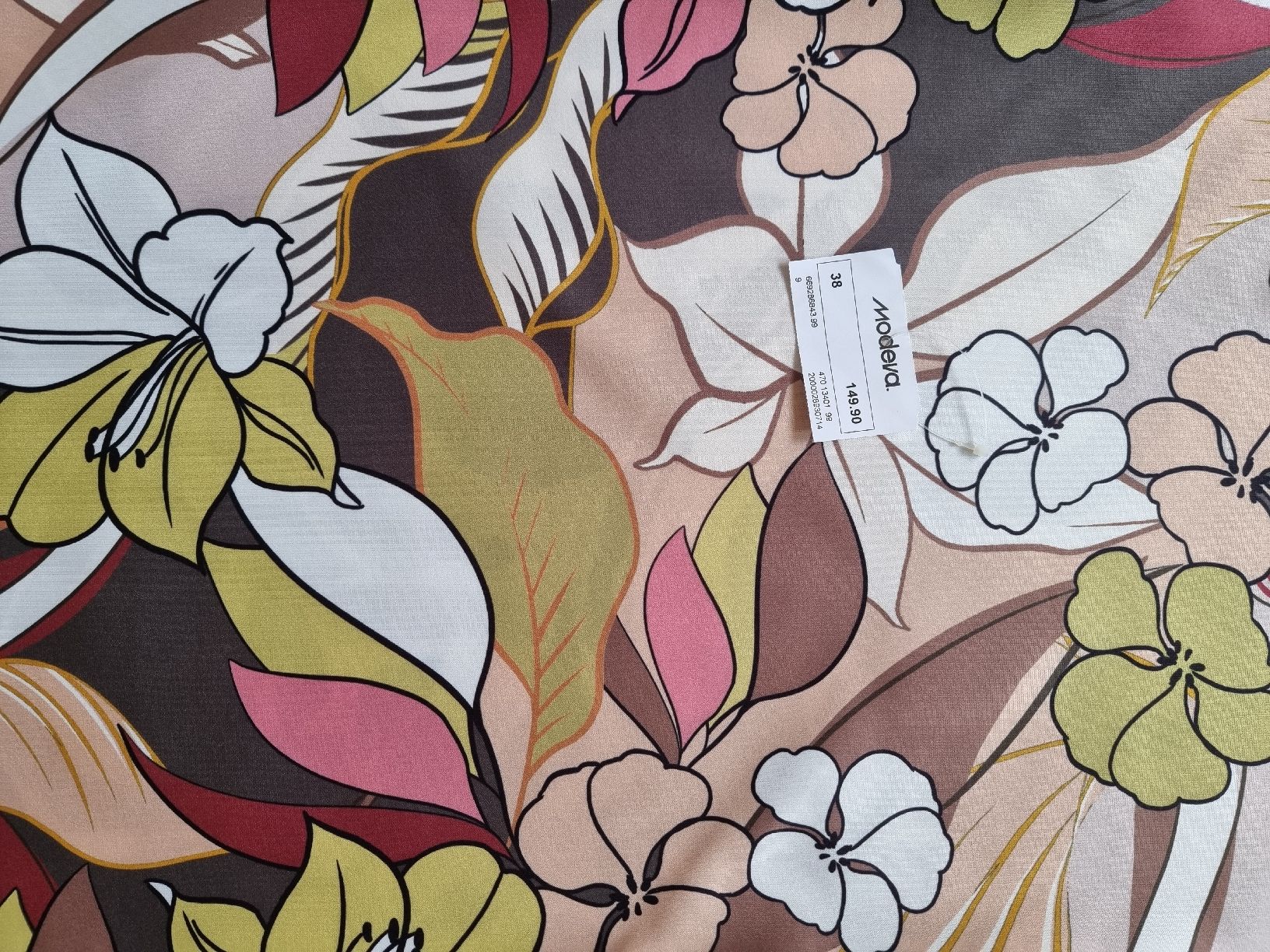 Kleider: Damen Kleid von MODEVA Grösse 38 Retro Stoffdesign – Neu (gemäss Beschreibung) aus himmelried von bribuli